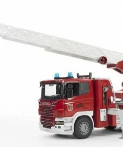 BRUDER 1:16 FIRE ENGINE W/PUMP & LIGHT